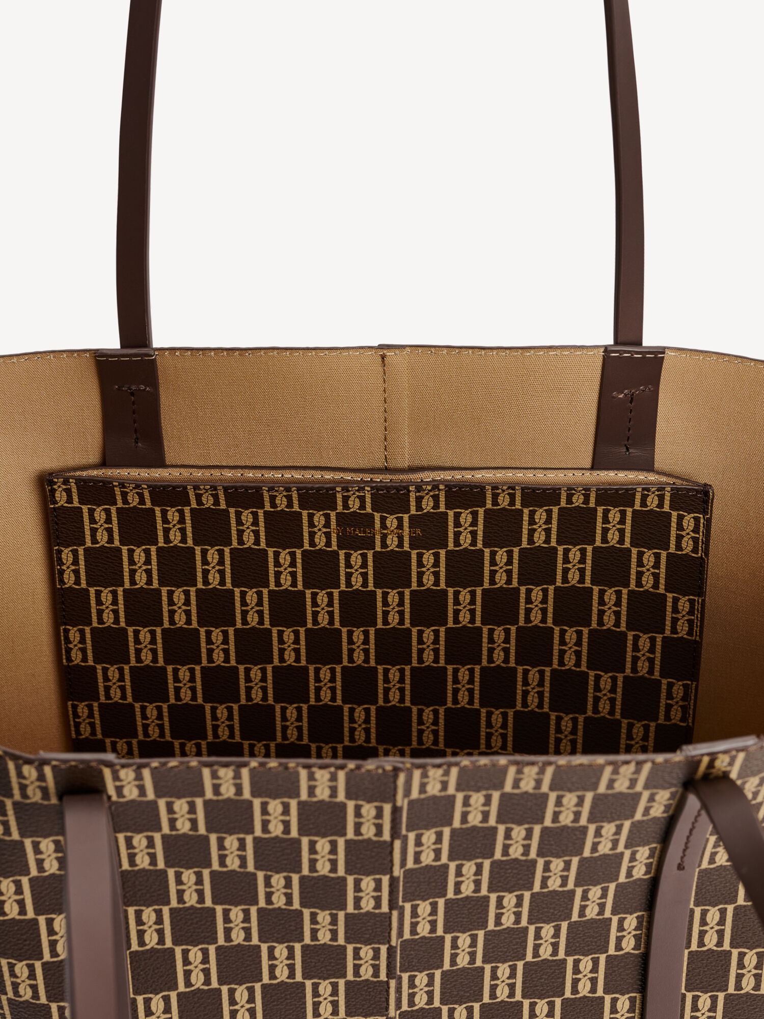 By Malene Birger Abigail Monogram Tote Vesker Shale | NO_BB76645