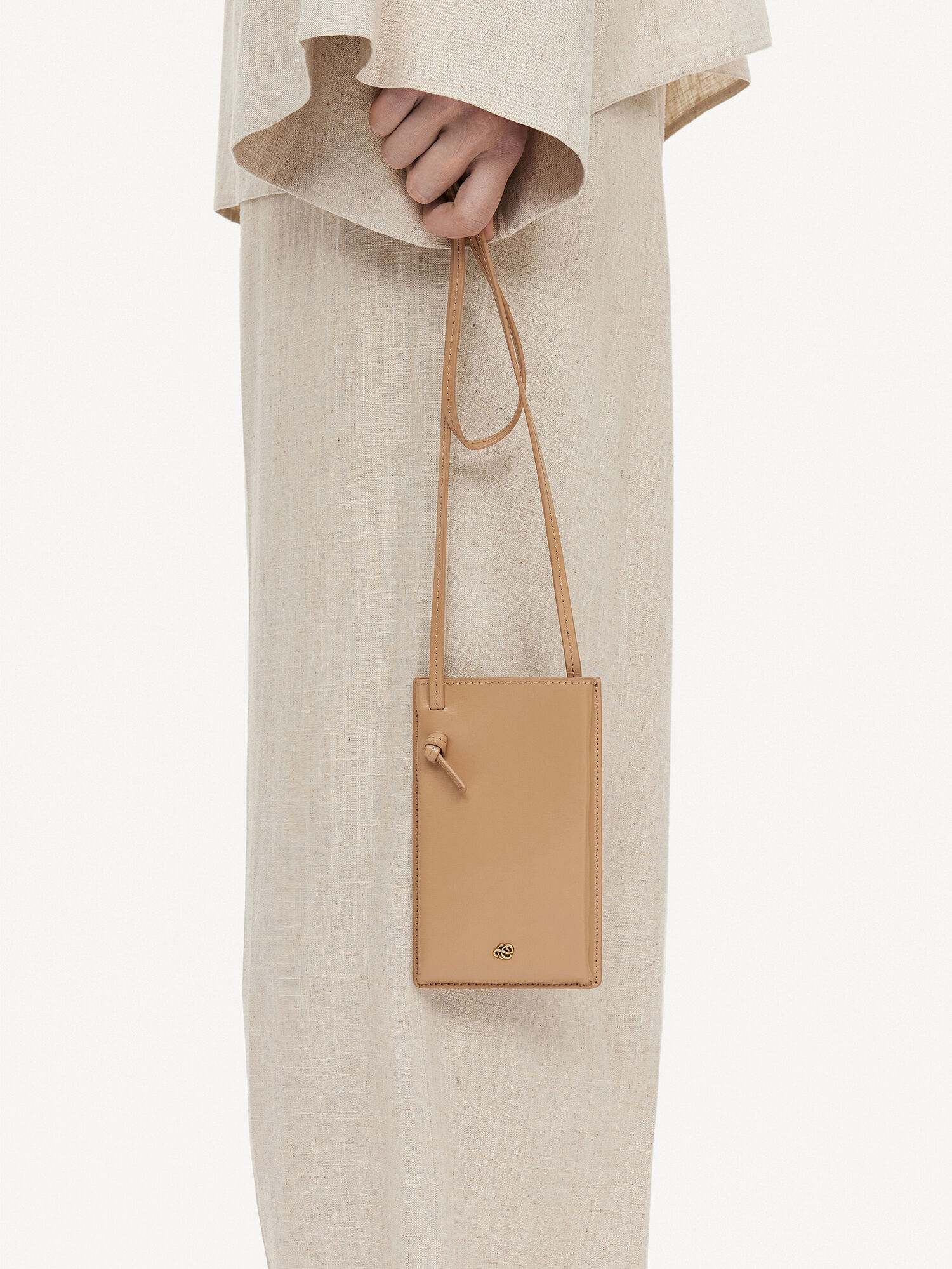 By Malene Birger Aya Leather Phone Pouch Annet Tilbehør Sand | NO_BB78925