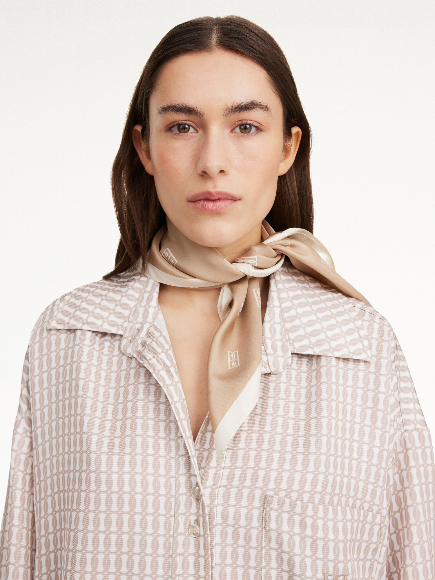 By Malene Birger Monnis Silk Skjerf Mørke | NO_BB21454