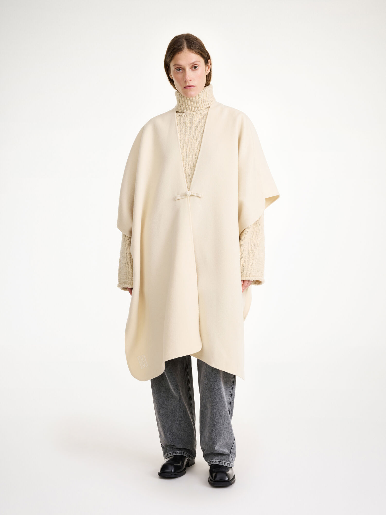 By Malene Birger Robertas Wool Cape Jakker Pearl | NO_BB92601