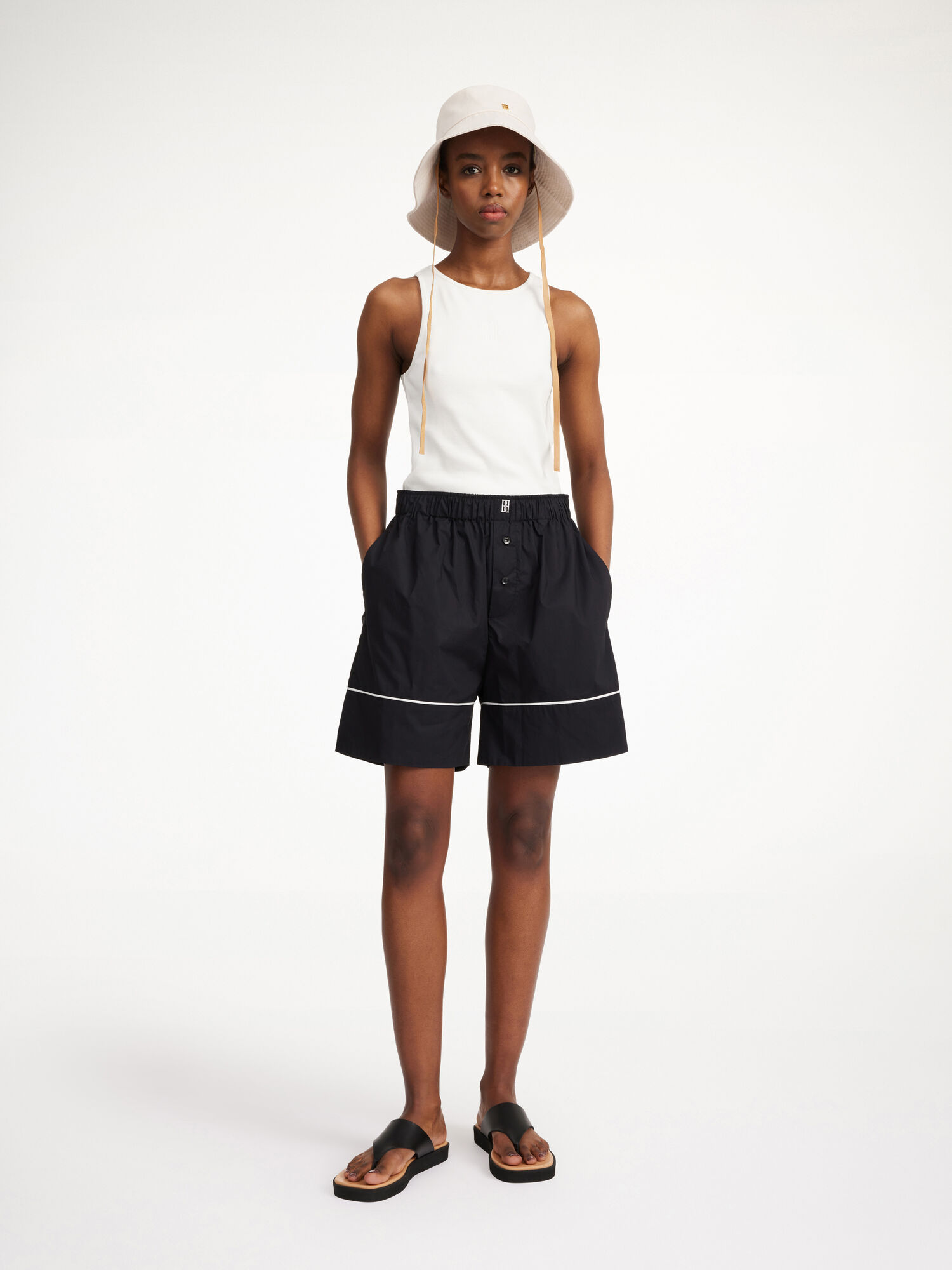 By Malene Birger Siara Organic Cotton Shorts Svarte | NO_BB10862